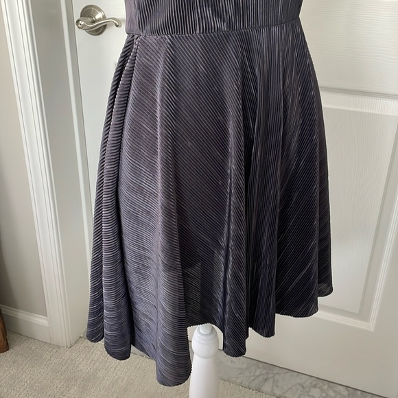 Misguided Skater Dress Size 4 - Picture 5 of 8